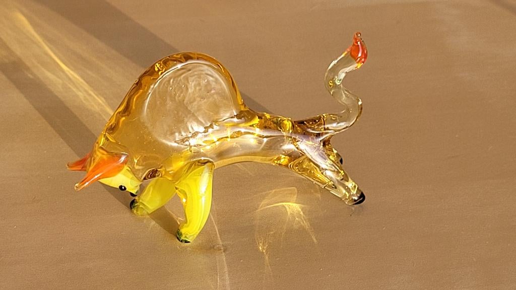 Glazen vechtende stier, Verzamelen, Ophalen of Verzenden, Zo goed als nieuw, Dier