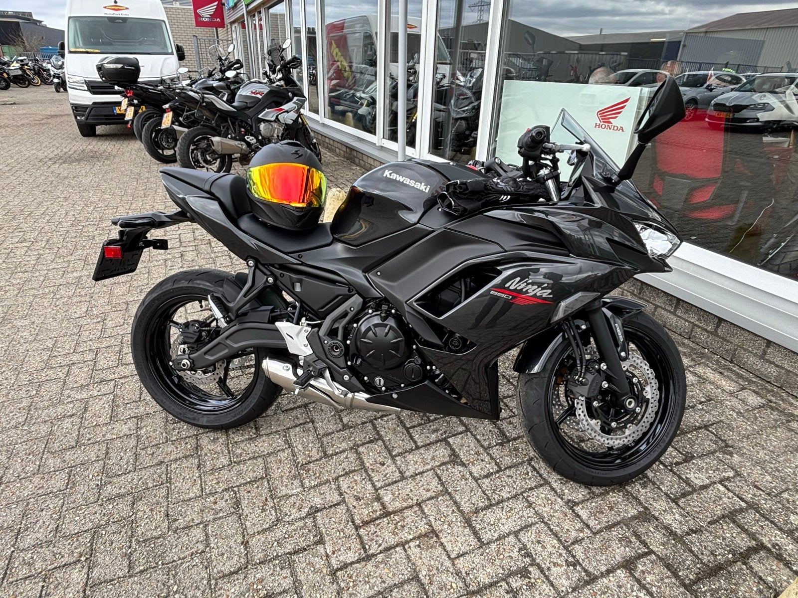 Kawasaki Ninja 650 2026 - Slechts 1.100 km!, Motoren, Motoren | Kawasaki, Particulier, Occasion, Sport