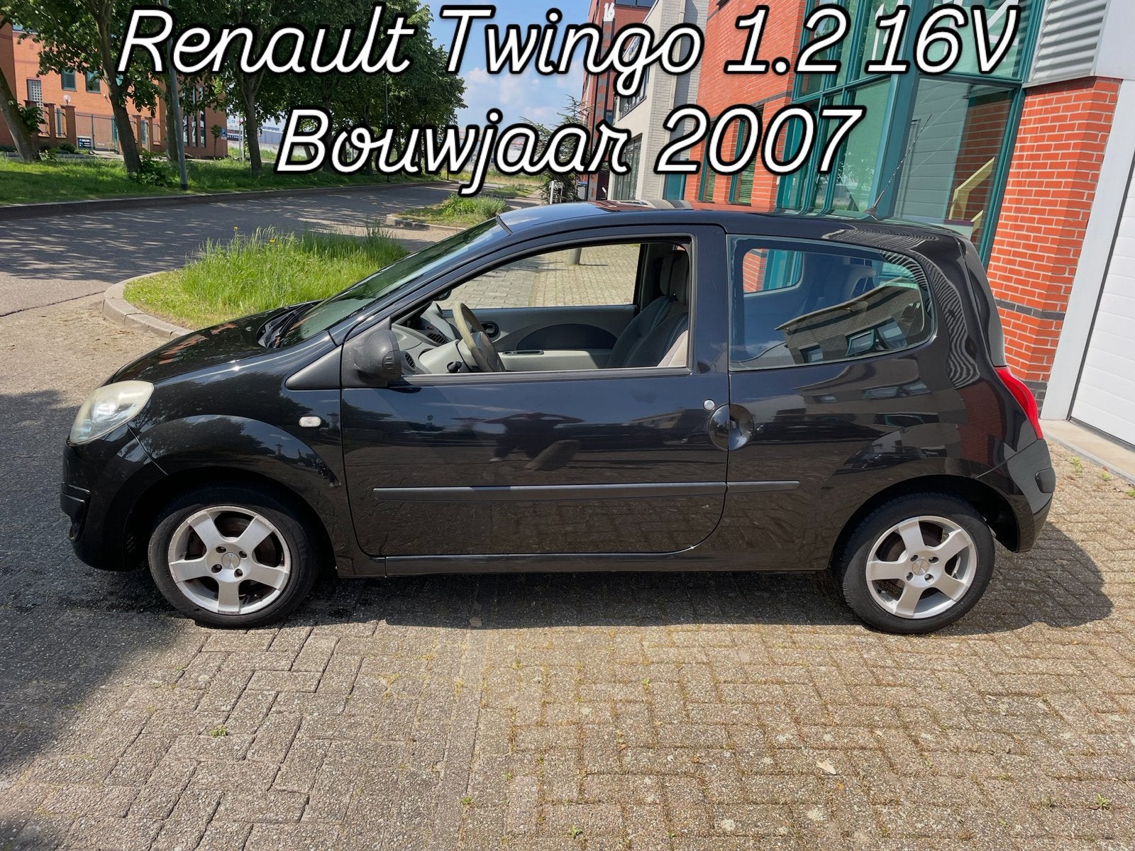 Renault Twingo 1.2 16V Dynamique APK 11/05/27 NW Banden, Voorwielaandrijving, Euro 5, 31 €/maand, 4 cilinders