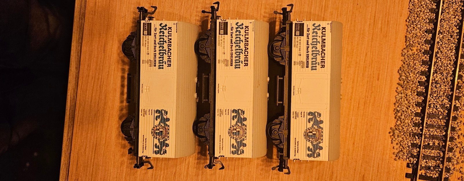 Fleischmann Kulmbacher Reichelbräu wagons (3 stuks), Gebruikt, Gelijkstroom, Fleischmann, Wagon