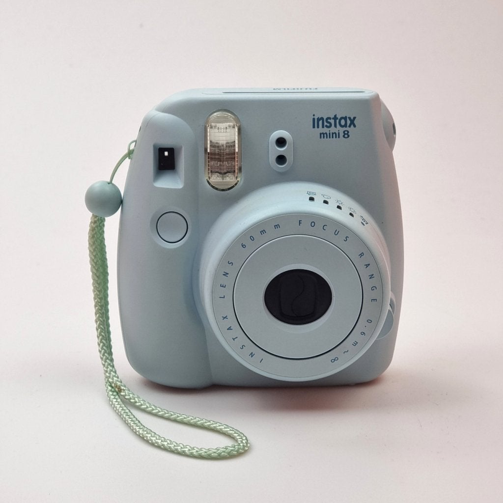 Fujifilm Instax Mini 8 Blauw | Nette staat, Audio, Tv en Foto, Fotocamera's Analoog, Fujifilm, Zo goed als nieuw, Support@fujifilm.com