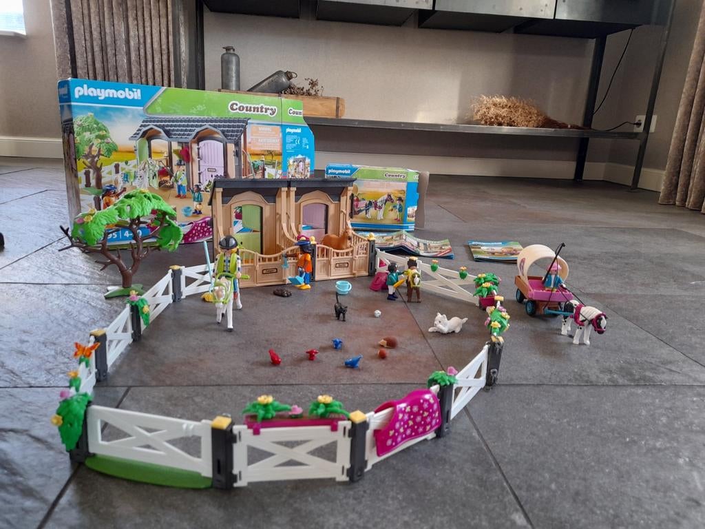 Playmobil Country 70995 paardenstal met omheining, Kinderen en Baby's, Speelgoed | Playmobil, Ophalen of Verzenden