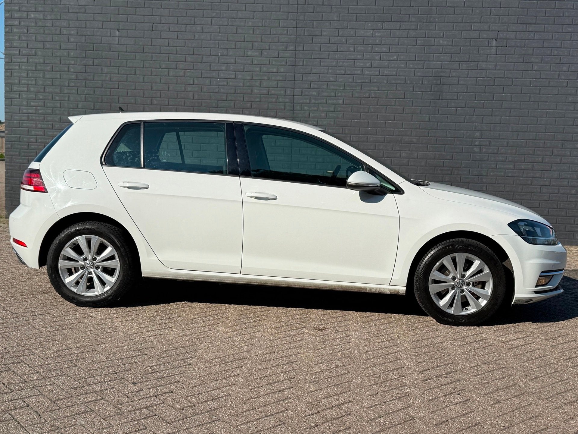 Volkswagen Golf 1.6 TDI Comfortline Bj 2018 ECC Airco Groot, Auto's, Voorwielaandrijving, Stof, Gebruikt, Euro 6