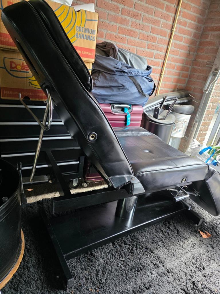 Gratis tattoo stoel, Ophalen of Verzenden, Gebruikt