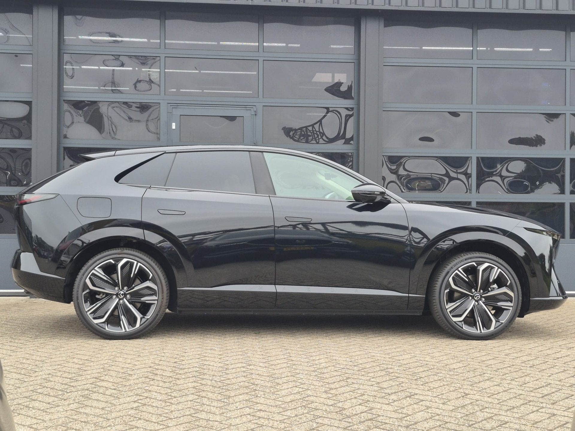 Foto 9 van Mazda CX-6e Takumi 78 kWh | PANO DAK | BEIGE LEDER | ELEKTRI
