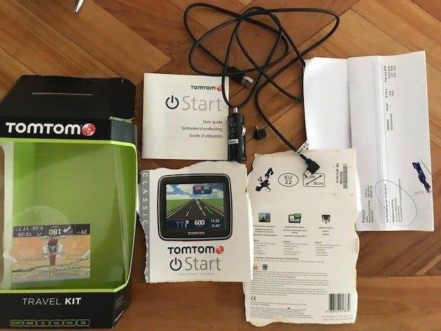 navigatie verpakking TomTom start classic+ kabel en stekker, Ophalen of Verzenden, Gebruikt
