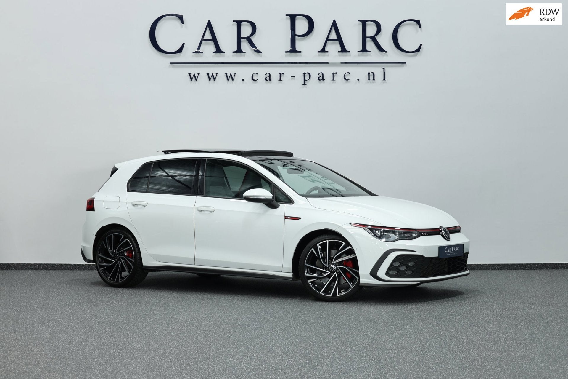 Volkswagen Golf 2.0 TSI GTI 245+PK LED+IQ/PANO/HALF LEDER+S., Auto's, Dealer onderhouden, Euro 6, 1984 cc, Leder en Stof