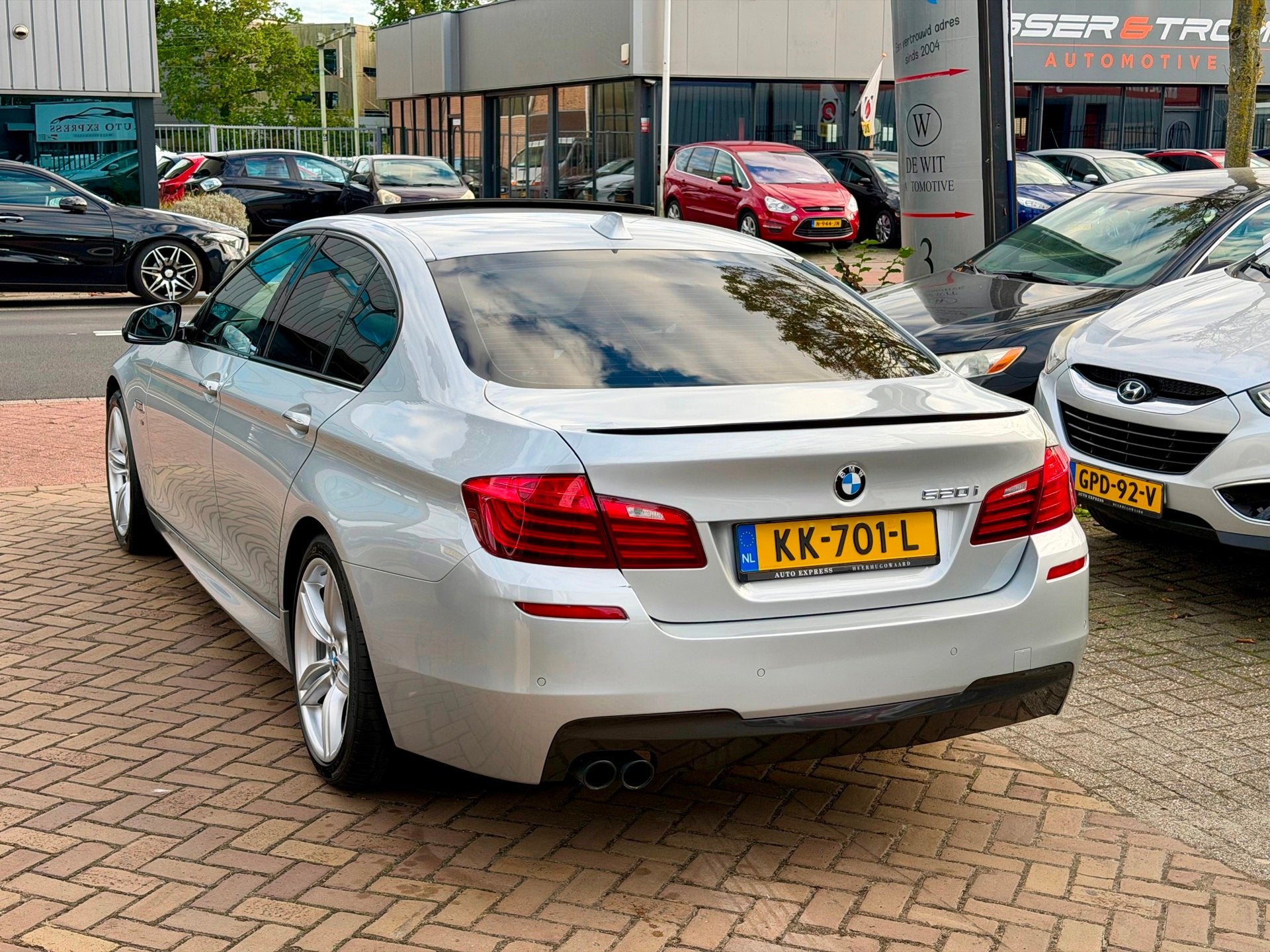 BMW 5-serie 520i M Sport Edition High Executive/Leer/Cruise/, Dealer onderhouden, Achterwielaandrijving, Gebruikt, Euro 6