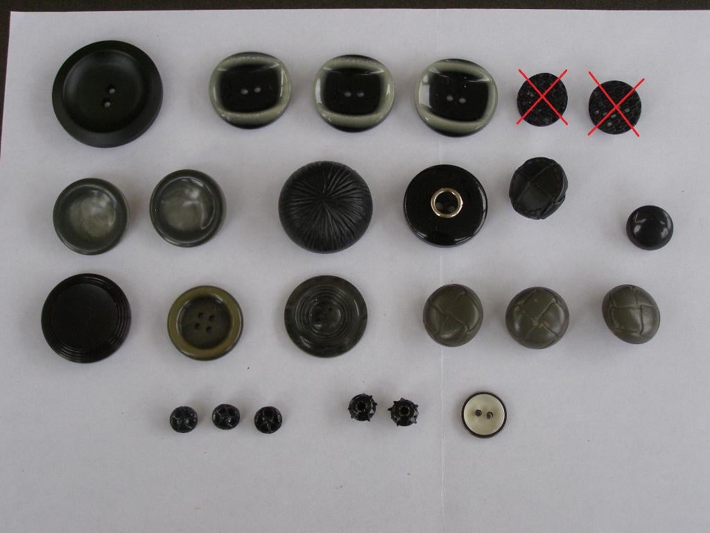Vintage knopen, ZWART, diverse vormen en maten, Hobby en Vrije tijd, Ophalen of Verzenden, Gebruikt, Knoop of Knopen