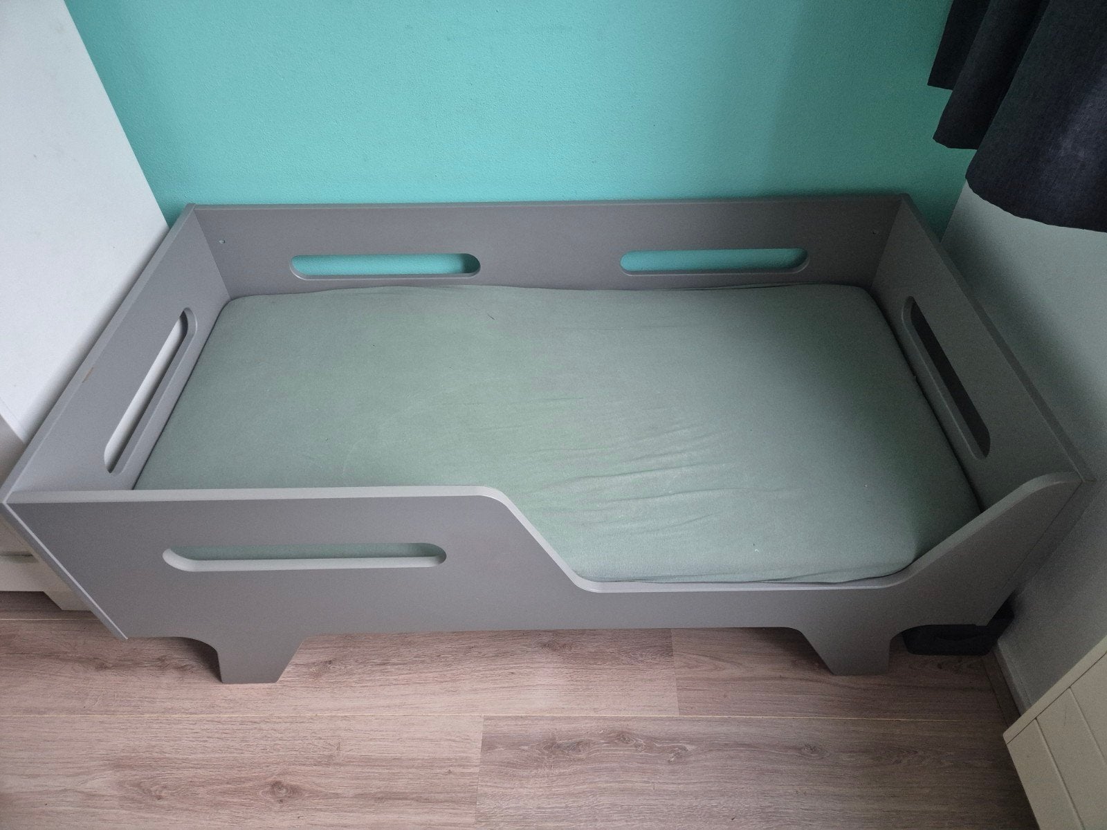 Peuterbed 75x140 cm inclusief matras en hoeslaken, Gebruikt, 70 tot 85 cm, Matras, 140 tot 160 cm