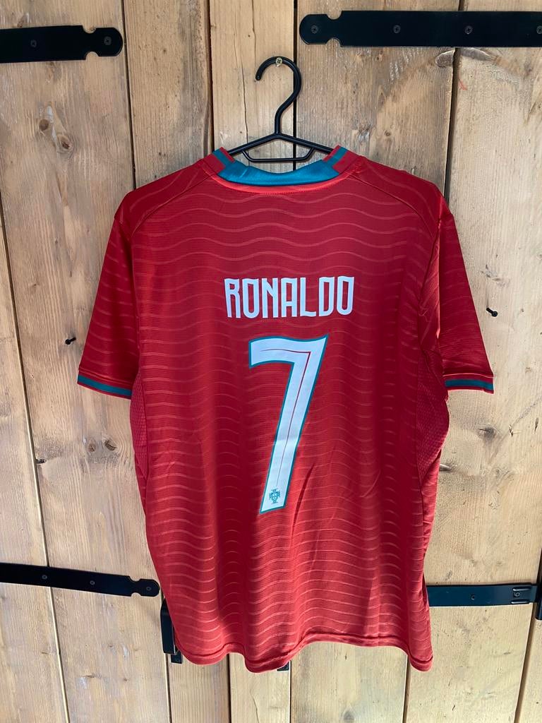 Ronaldo thuis shirt Portugal, Verzamelen, Sportartikelen en Voetbal, Ophalen of Verzenden, Zo goed als nieuw, Buitenlandse clubs
