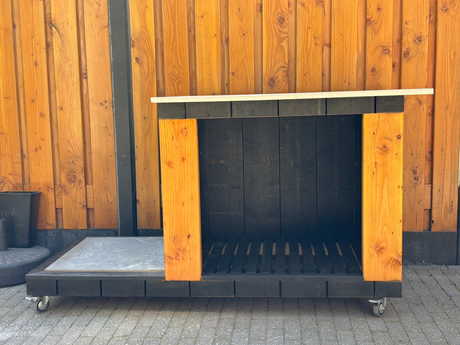 Kamadomeubel/buitenkeuken, Ophalen, Zo goed als nieuw, Houtskool, Vrijstaand