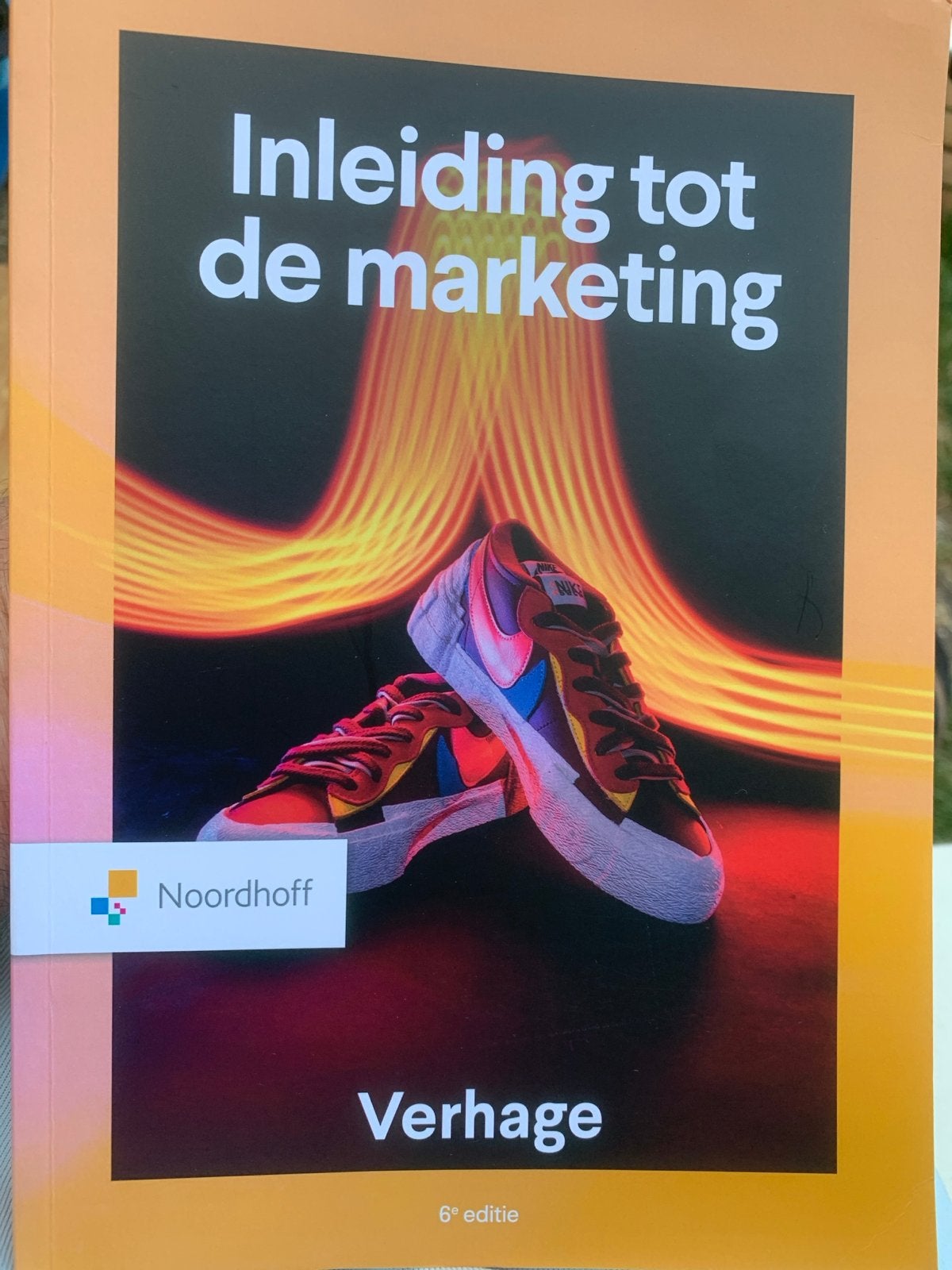 Inleiding tot de marketing - Verhagen (6e editie), Ophalen, Nieuw, Economie en Marketing