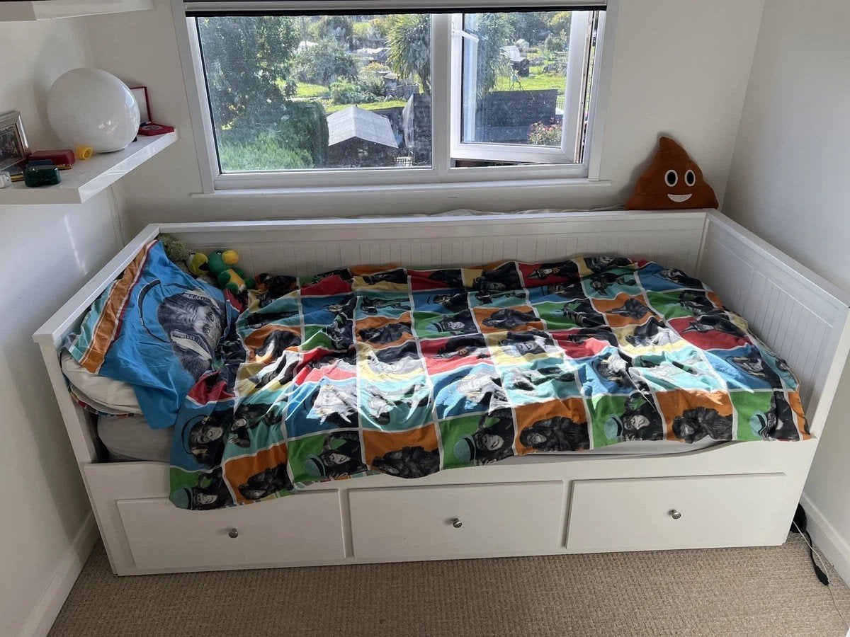 Mooie hemnes bedbank van ikea, Huis en Inrichting, Ophalen, Zo goed als nieuw