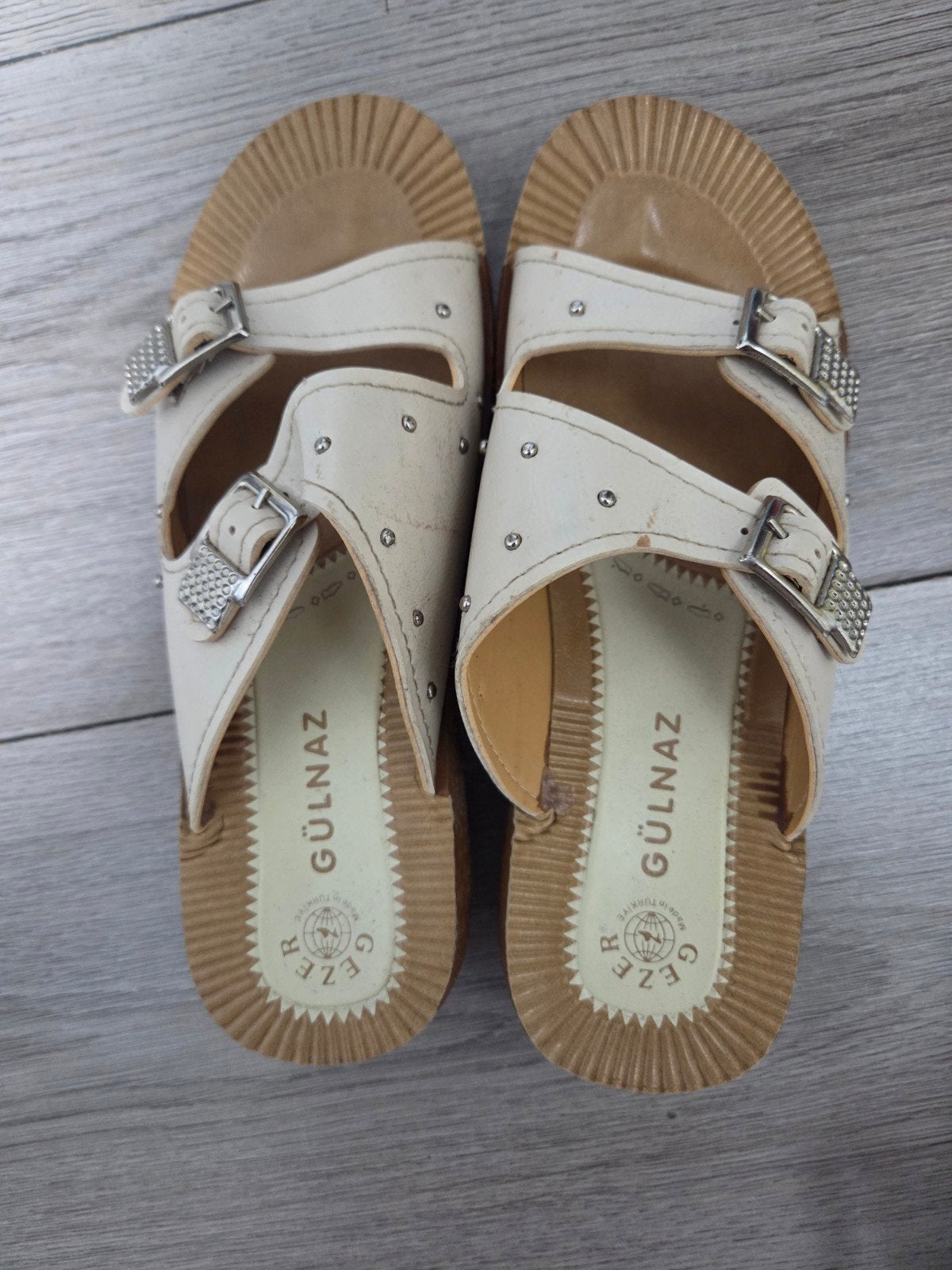 slippers  maat 37, Slippers, Beige, Ophalen of Verzenden, Zo goed als nieuw