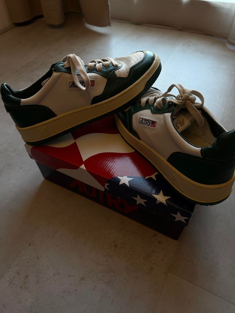 Autry Action Mountain Sneakers - Maat 42, Ophalen of Verzenden, Zo goed als nieuw, Wit, Sneakers of Gympen
