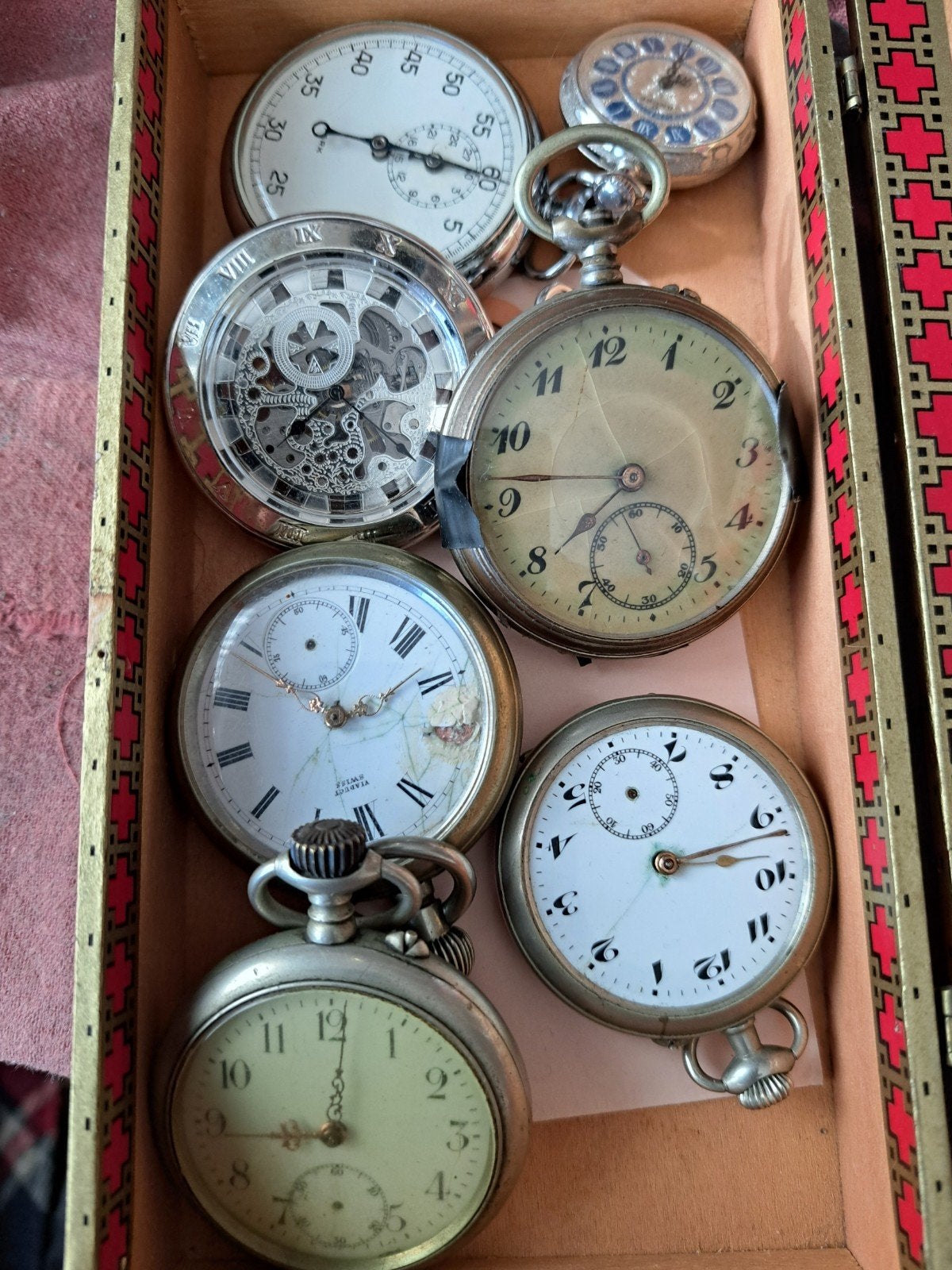 Lotje horloges , doen het niet., Ophalen of Verzenden, Staal, Overige merken