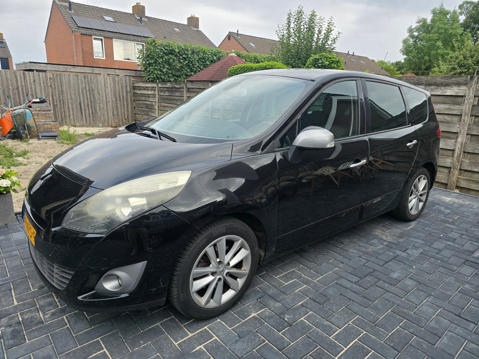 Renault Grand Scenic 1.4 TCE 96KW 7P 2010 Zwart, Auto's, Renault, Voorwielaandrijving, 4 cilinders, 7 stoelen, Zwart