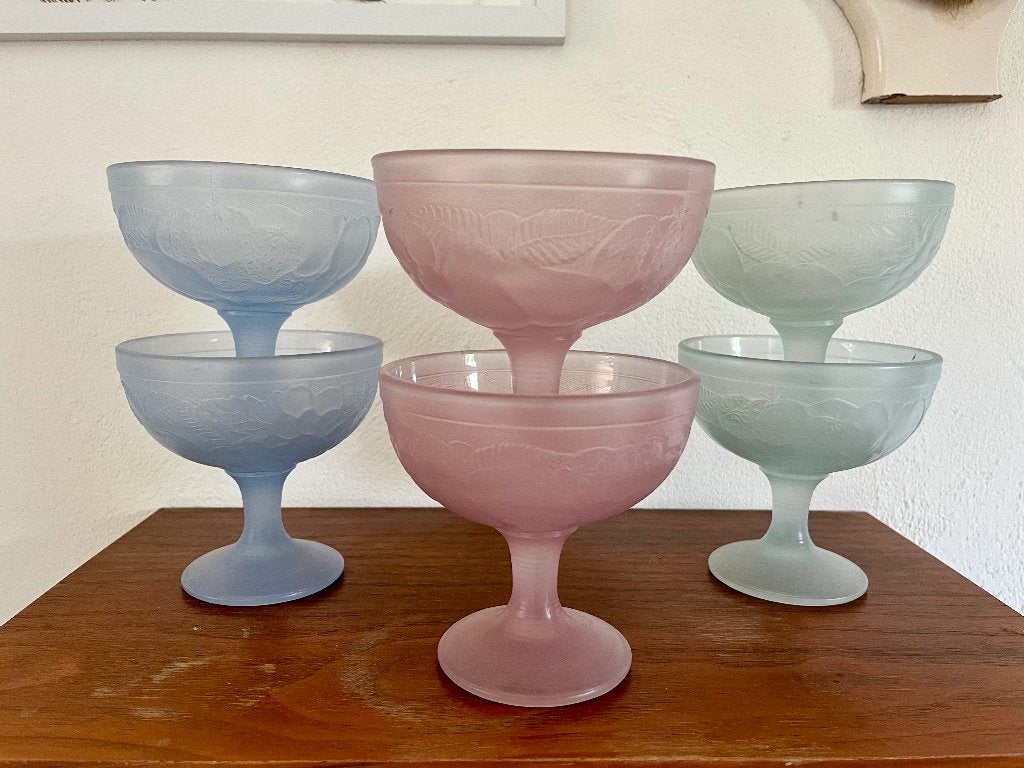 IJscoupes brocante glas gekleurd, Huis en Inrichting, Keuken | Servies, Ophalen, Glas of Glazen, Overige stijlen, Glas