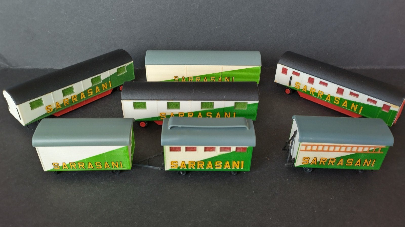 Circus Sarrasani 8x aanhanger 1:87 Preiser Pol, Overige merken, Verzenden, M, Bus of Vrachtwagen
