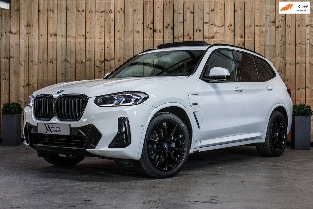 BMW X3 XDrive30e M-Sport *Pano*360 Camera*Laser Led*Leder*, 1998 cc, Gebruikt, 2000 kg, Wit