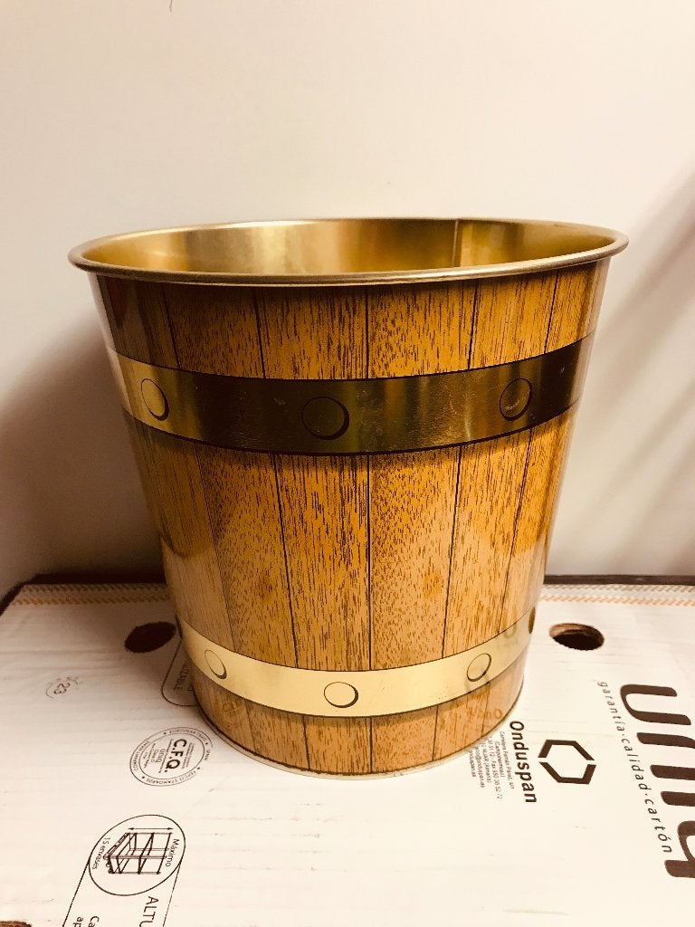Vintage metalen prullenbak met messing accenten, Gebruikt, Ophalen of Verzenden, Minder dan 10 liter, Metaal