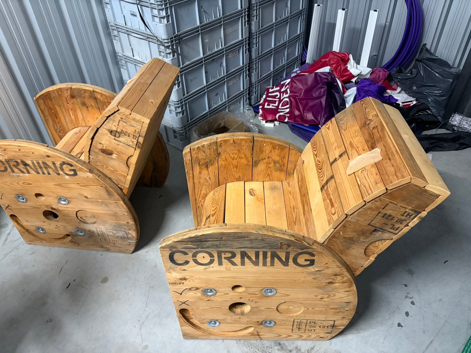 Twee haspel tuinstoelen, Ophalen, Zo goed als nieuw, Hout, 2 zitplaatsen