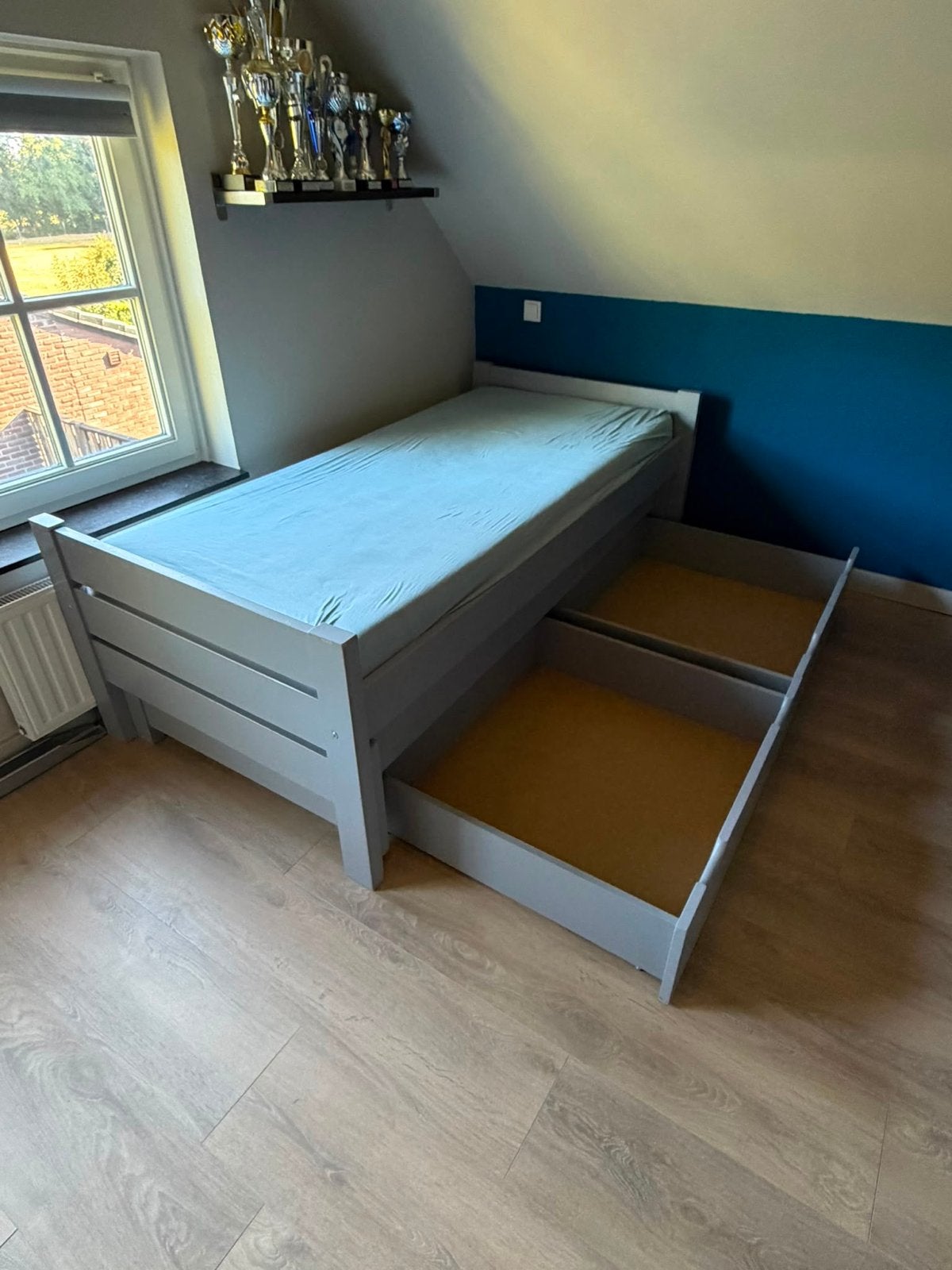 Eenpersoonsbed met uitschuifbaar logeerbed en opberglades, Ophalen, Gebruikt, 90 cm, Eenpersoons