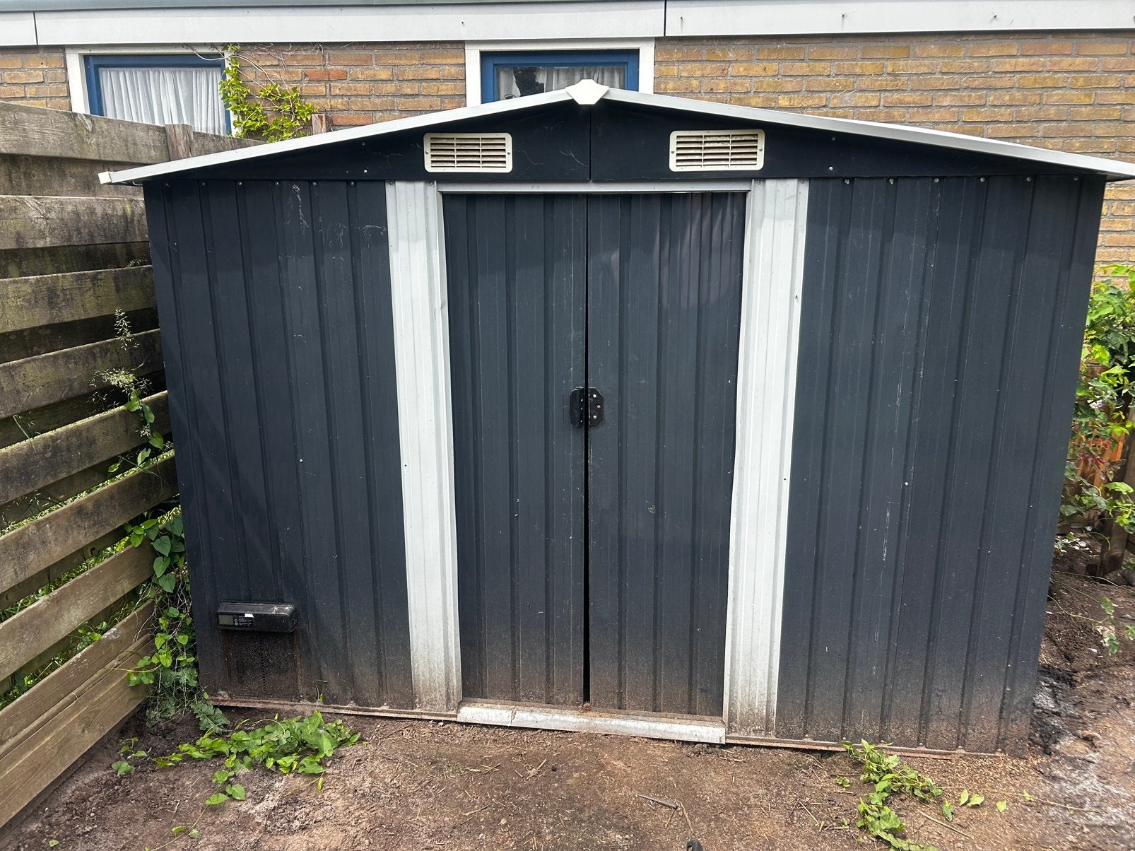 Tuin schuurtje 257x205x178 cm staal antraciet, Ophalen, Zo goed als nieuw, Metaal, Overige typen