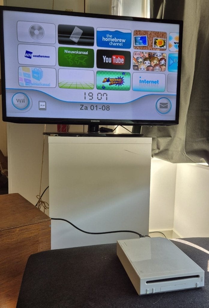 Wii met Homebrew Channel ZONDER KABELS OF CONTROLLERS, Ophalen, Gebruikt, Zonder controller