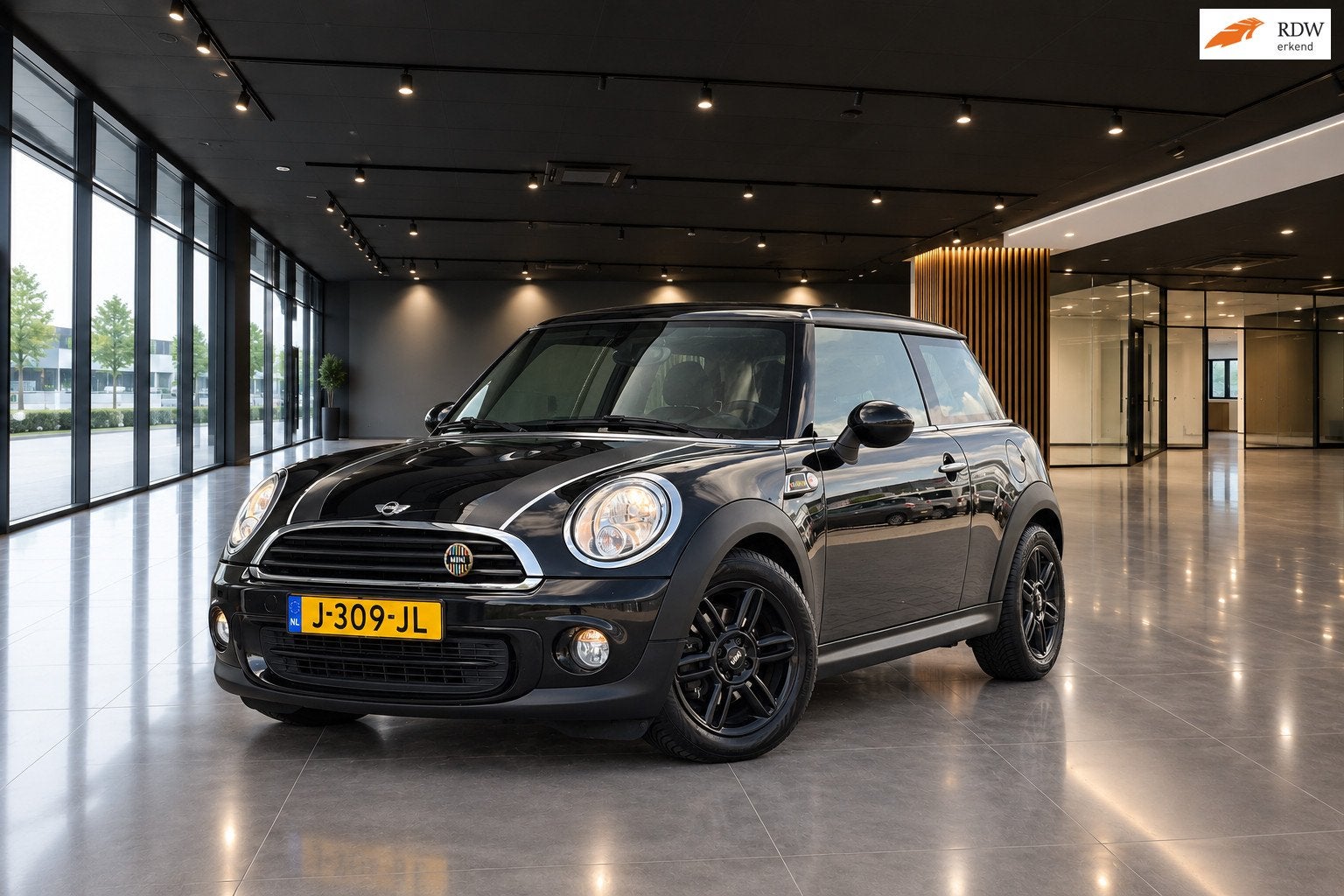 Mini Mini 1.6 ONE HOLLAND STREET AIRCO APK-2027, Voorwielaandrijving, Stof, Euro 6, 4 cilinders