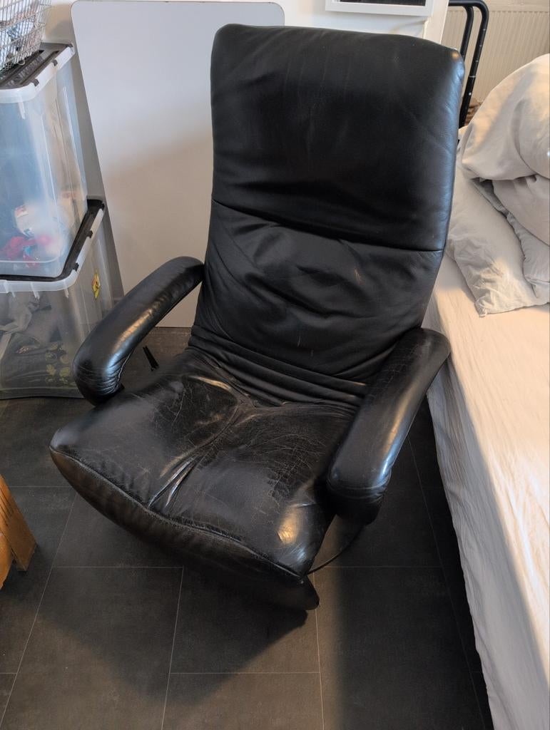 Jori Yoga relaxstoel - Zwart leer, Huis en Inrichting, Fauteuils, Ophalen, Gebruikt, 100 tot 125 cm, Modern, Comfort