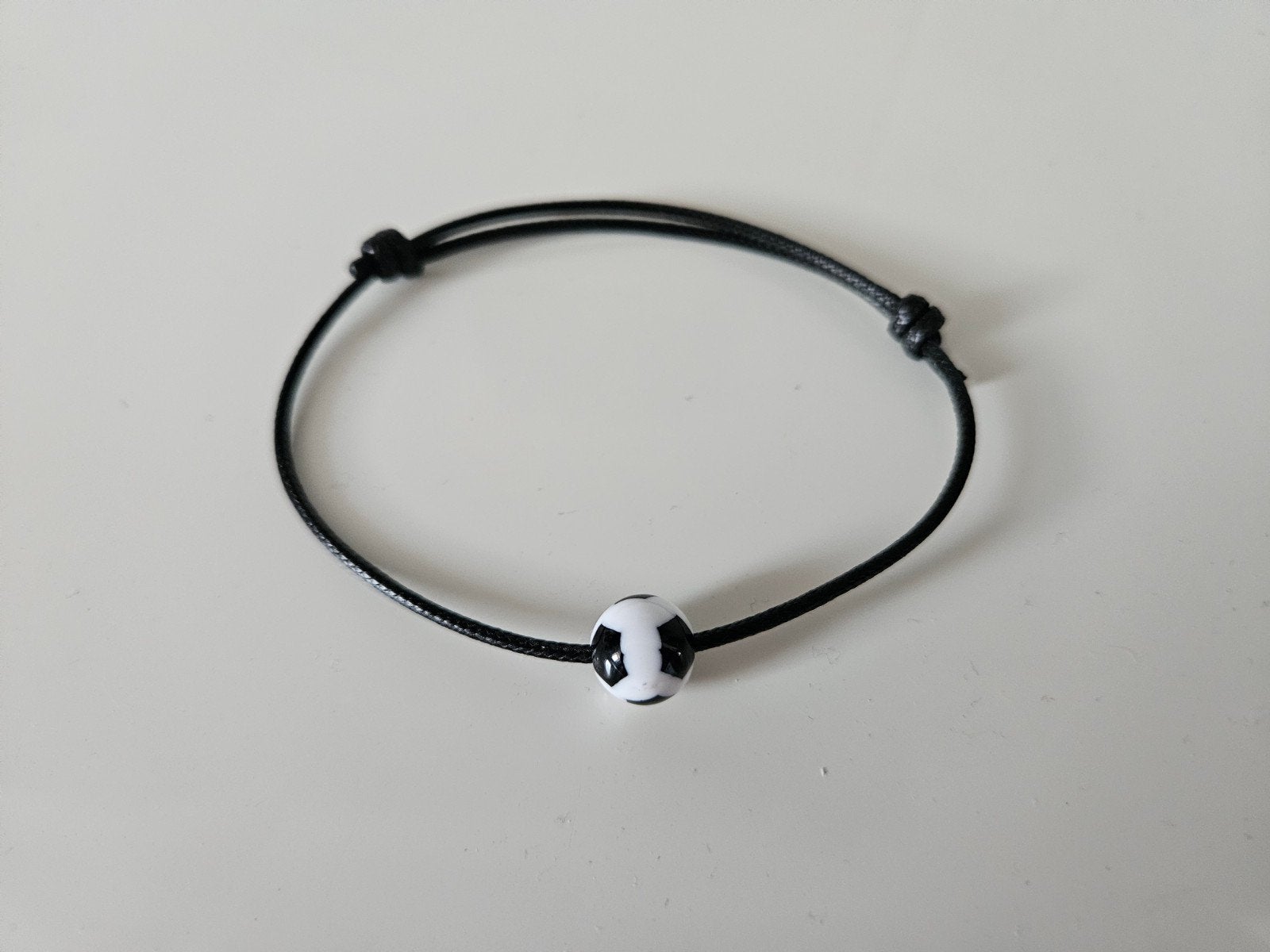 ARMBAND MET VOETBAL, Ophalen of Verzenden, Nieuw, Armband