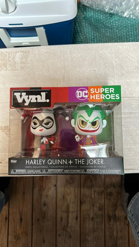 Funko Vynl harley quinn + the joker, Ophalen of Verzenden, Zo goed als nieuw
