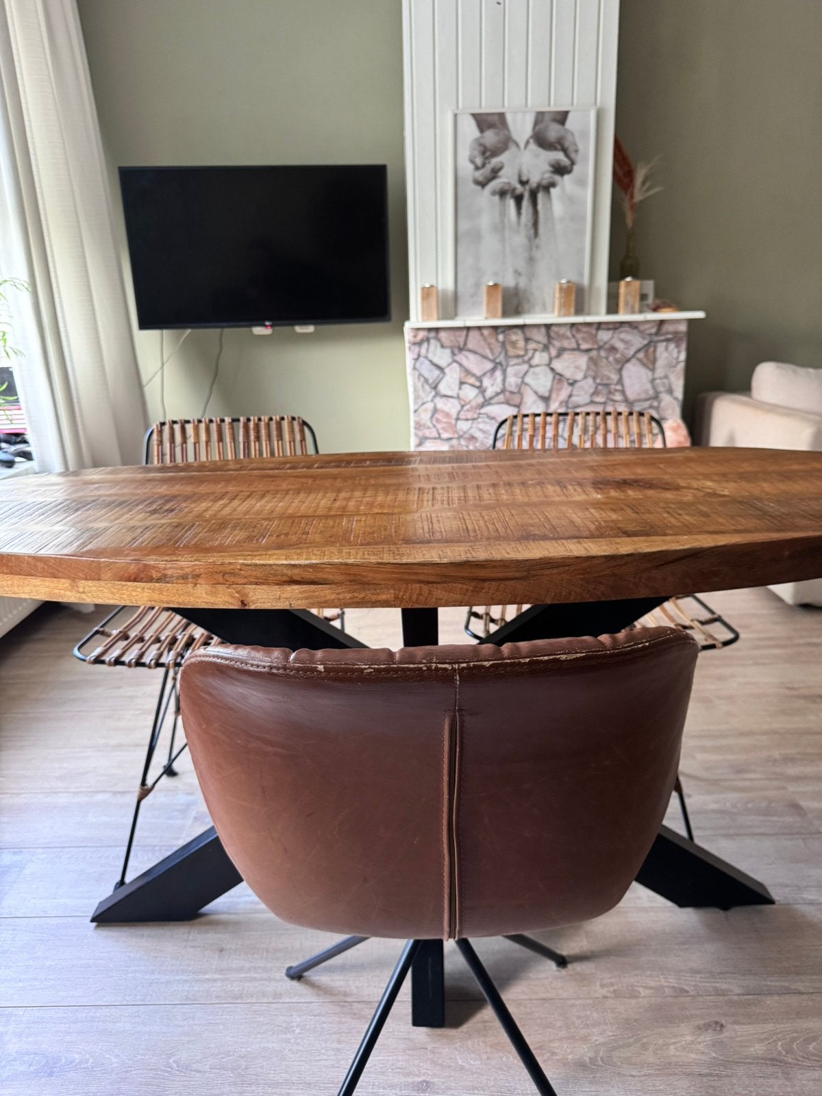 Mangohouten ovalen eettafel, Ophalen, Zo goed als nieuw, Ovaal, 50 tot 100 cm
