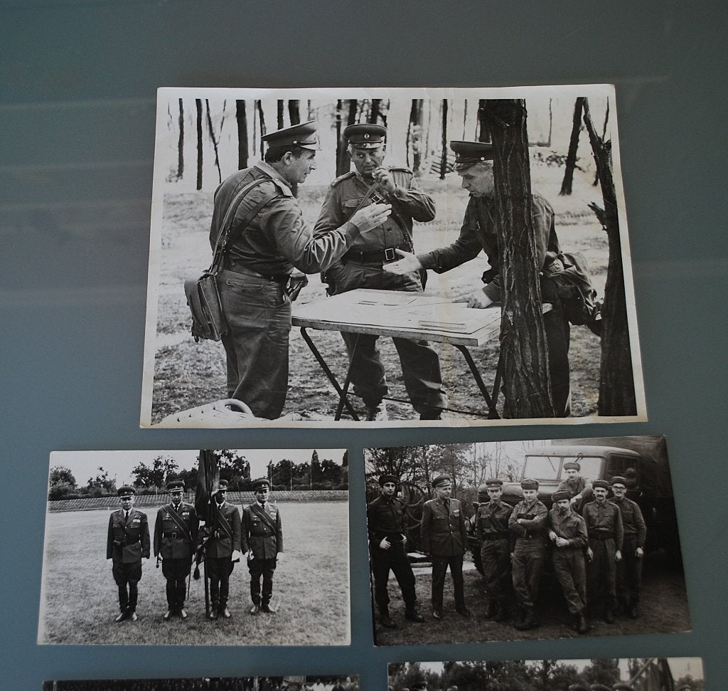 Militaire Foto's Oostblok Warschaupact   7 stuks, Antiek en Kunst, Ophalen of Verzenden