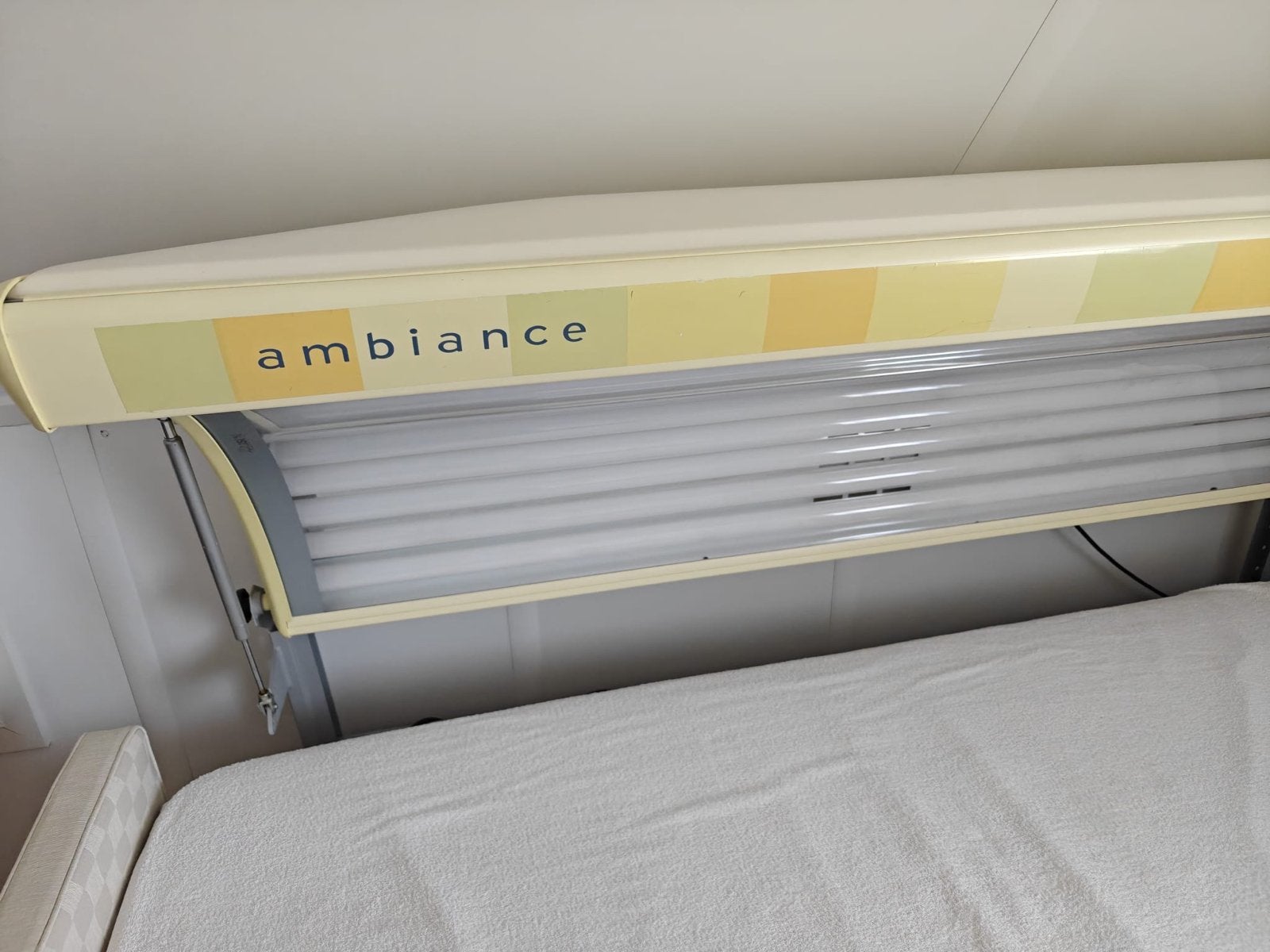 Alisun Ambiance Zonnebank, Ophalen, Gebruikt, Zonnebank enkelzijdig, 10 tot 15 lampen