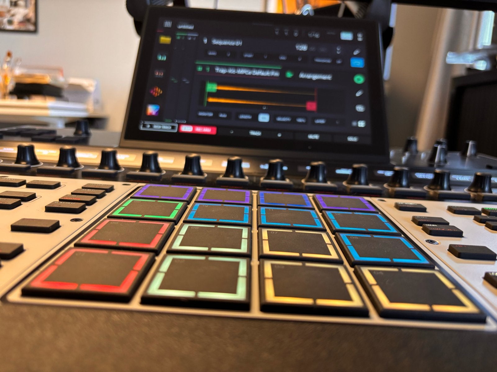 Akai MPC XL- Zo goed als nieuw, Ophalen, Zo goed als nieuw