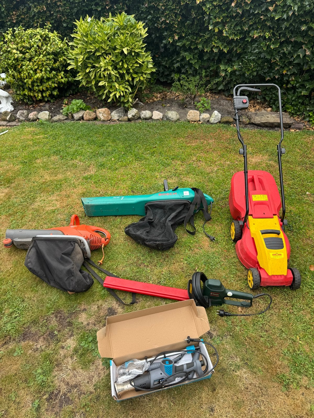 Divers elecktrisch tuin gereedschap, Cirkelmaaier, Gebruikt, Elektrische grasmaaier, Ophalen of Verzenden