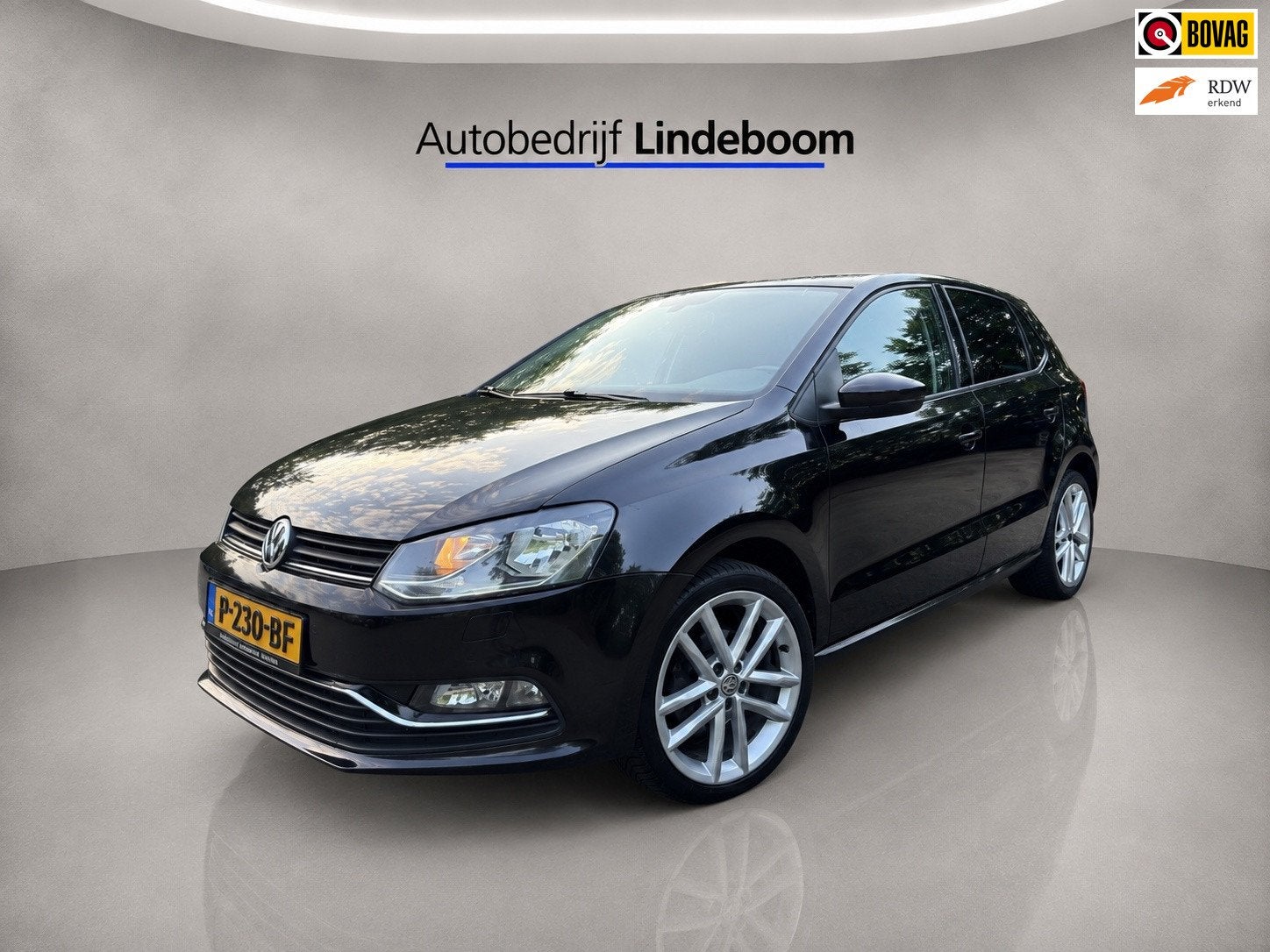 Volkswagen Polo 1.2 TSI Highline Stoelverwarming, Cruise Con, Auto's, Stof, 4 cilinders, Zwart, Bedrijf