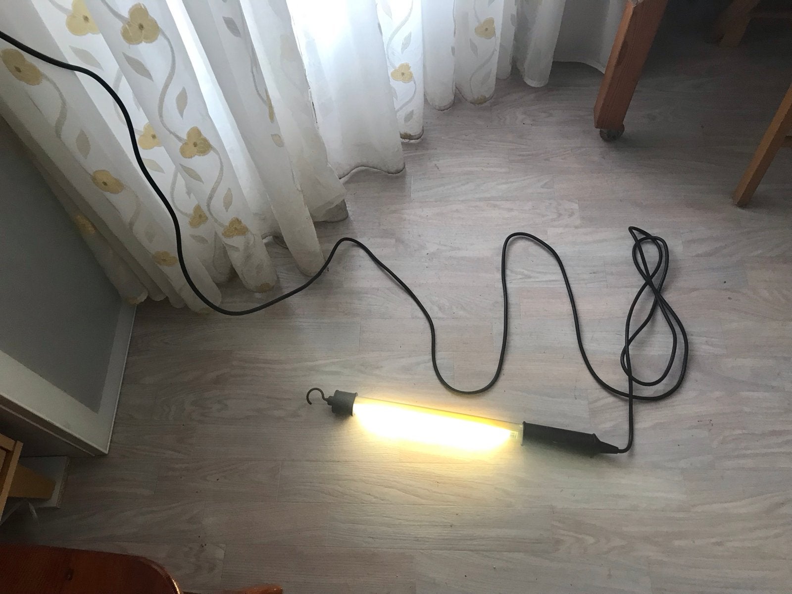 Handige TL-werkplaatslamp met lange kabel, Metaal, Overige merken, Gebruikt, Zwart