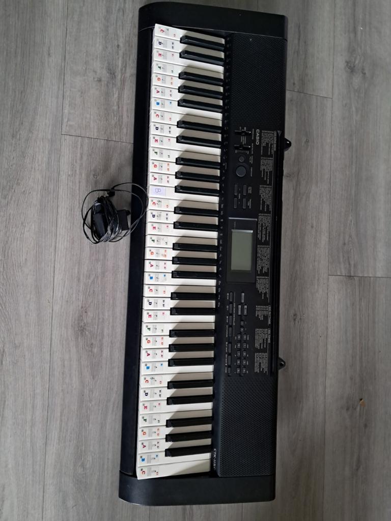 Keyboard Casio CTK1150, Muziek en Instrumenten, Keyboards, Ophalen of Verzenden, 61 toetsen, Casio