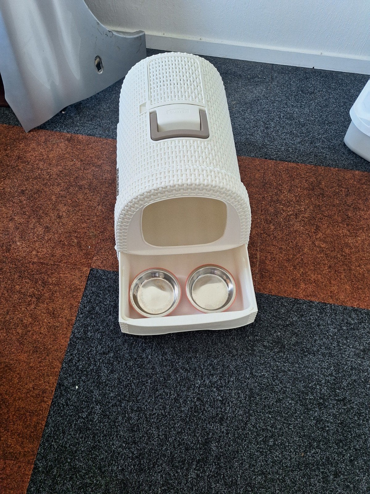 mooie katten bak zo goed als nieuw, Ophalen
