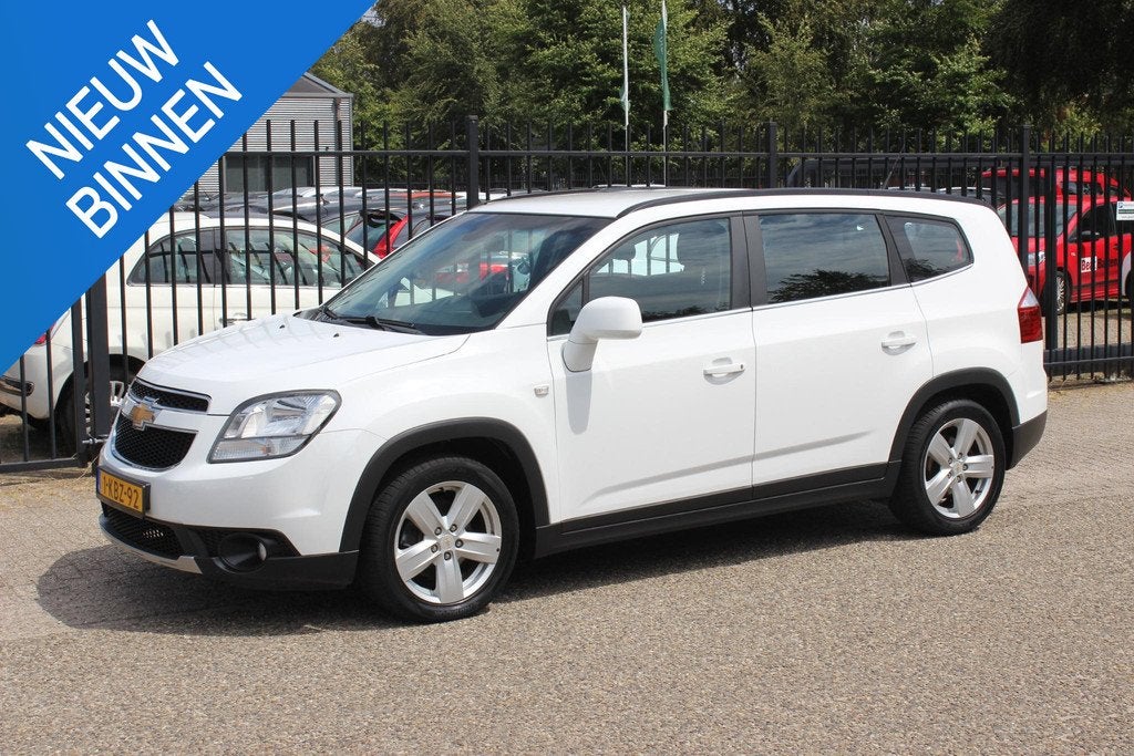 Chevrolet Orlando 1.8 LTZ Automaat! Airco, Trekhaak!, Auto's, Chevrolet, Euro 5, Gebruikt, Wit, Bedrijf