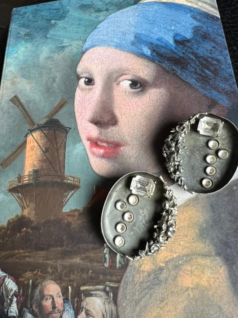 Unieke Oorbellen Bulatti met Kristal, Sieraden, Tassen en Uiterlijk, Met kristal, Overige materialen, Ophalen of Verzenden, Zo goed als nieuw