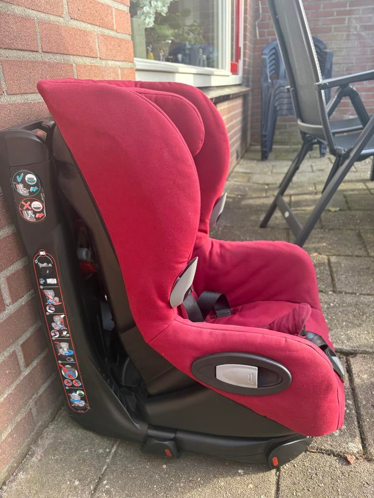 Maxi-Cosi Axiss autostoel rood, Ophalen, 9 t/m 18 kg, Zijbescherming, Maxi-Cosi