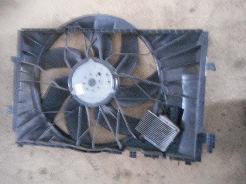 Koelvin Mercedes-Benz C (W203) (2000-10/2002-05) 885001960, Gebruikt, Mercedes-Benz AG, Mercedes-Benz, Mercedesstraße 120, Stuttgart 70372, , Duitsland