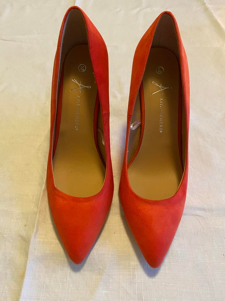Atmosphere schoenen - Zo goed als nieuw, Ophalen of Verzenden, Zo goed als nieuw, Rood, Pumps