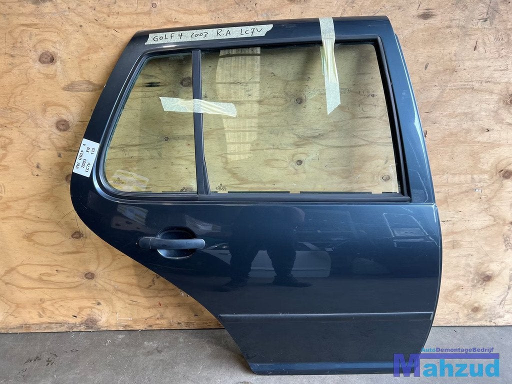 VW Golf 4 Grijs LC7V rechts achter deur 1998-2003, Gebruikt, Volkswagen AG, Achter, Berliner Ring 2
38440  Wolfsburg, DE