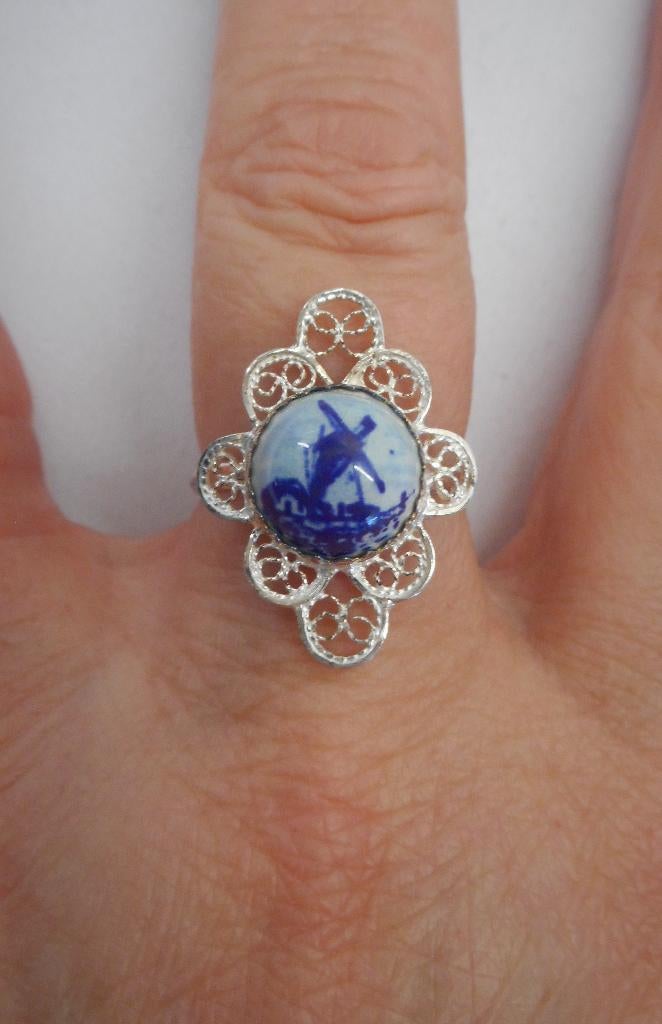 Zilveren vintage ring delfts blauwe steen maat 16.75 nr.763